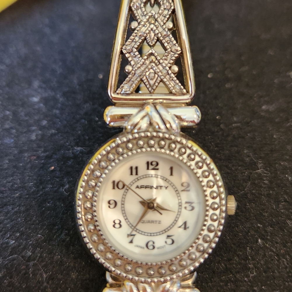 Affinity Quartz Japan Movement Watch.  New Battery.  SHOWSTOPPER.  BEAUTIFUL - Picture 3 of 8